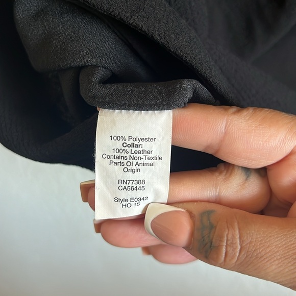 Madewell Leather Trim Tailored tee, size extra small. - Picture 8 of 8